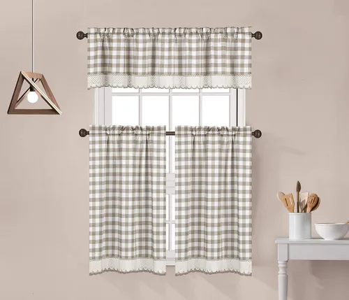 Vista 3 de Decotex Juego de 3 cortinas y cenefa de cocina con adornos de encaje de ganchillo a cuadros de búfalo