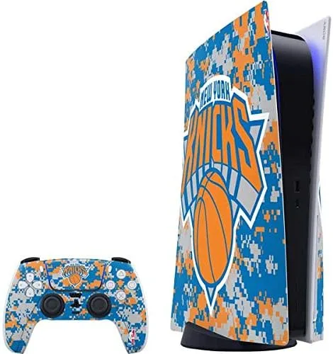 Vista 11 de Skinit Decal Gaming Skin Compatible with PS5 Bundle - Officially Licensed NBA New York Knicks Black Secondary Logo Design Negro - DSTKNI03