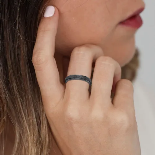Vista 3 de Supcare Anillos antiestrés para mujer de 4/6/0.315 in para la ansiedad, anillo de pulgar con chorro de arena, regalo para mujeres, talla 7-14