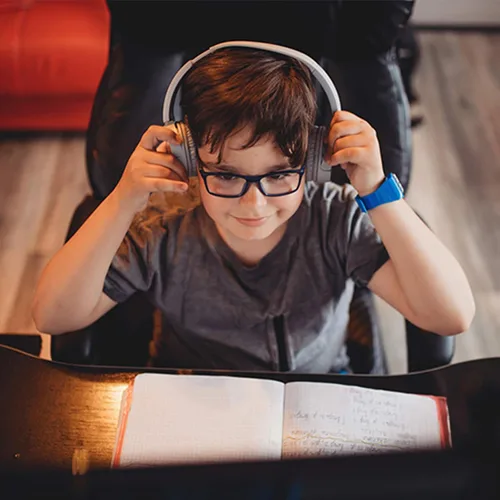Vista 3 de Gafas de bloqueo de luz azul para adolescentes, antifatiga ocular, protección UV, gafas para juegos de computadora de 7 a 15 años