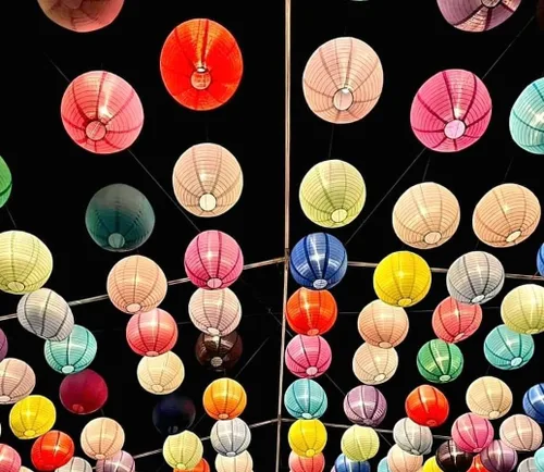 Vista 7 de Paquete de 3 linternas redondas de papel para decoración de boda y fiesta de cumpleaños (azul bebé, 4 pulgadas/3.9 in)