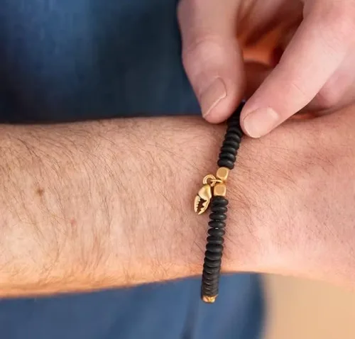 Vista 2 de Alex and Ani Pulsera elástica con cuentas Seaside dije de garra acabado dorado rafaeliano tamaños de muñeca de 6 a 8 pulgadas