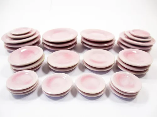 Vista 2 de Casa de muñecas en miniatura de cocina de cerámica 36 platos mixtos color rosa - 5085 Pink plates ceramic craft, tiny kitchenware tableware lot