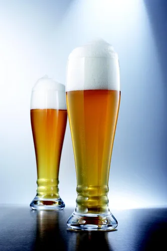 Vista 2 de Schott Zwiesel Tritan - Vaso de cerveza Bavaria de cristal, 22 onzas, juego de 6