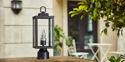 Vista 9 de Luces de poste para exteriores, lámpara de poste con enchufe E26, impermeable y antioxidante, moderna iluminación exterior de pilar, lámpara negra