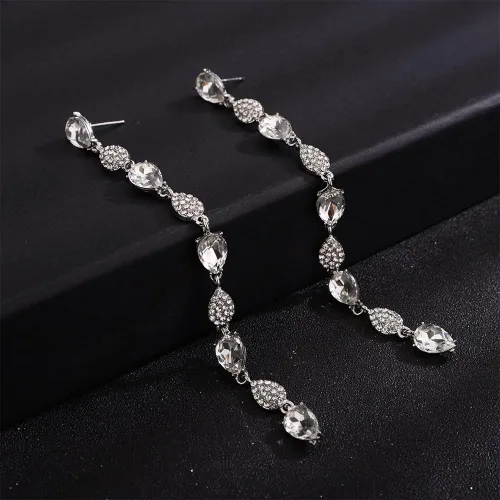 Vista 6 de Kercisbeauty Pendientes de araña dorados con diamantes de imitación negros, aretes colgantes con flecos, joyería para mujeres y niñas, joyería