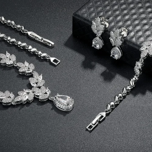 Vista 4 de Hadskiss Juego de joyas para mujer collar y aretes colgantes juego de joyas chapadas en oro blanco con circonita cúbica AAA blanca sin alergias