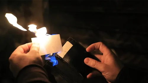 Vista 5 de ZQION PYRO Billetera Trucos de magia Mago Primer plano Calle Ilusiones Trucos Truco Puntaje Mentalismo Divertido La Tarjeta de Visita Fuego Cartera