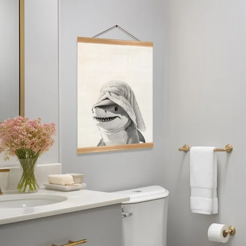 Vista 7 de ZTGDA Arte Gracioso de Tiburón para Baño en Pared, Póster Colgante de Lino de 12x16 Pulgadas, Decoración Divertida de Inodoro para Baño, Rótulo