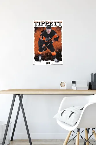 Vista 6 de Trends International NHL Philadelphia Flyers - Póster de pared Owen Tippett 23, 14.72 x 22.37 pulgadas, paquete de póster premium y alfiler