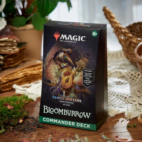 Vista 2 de Magic: The Gathering Bloomburrow Commander Deck - Family Matters (mazo de 100 cartas, paquete de muestra de 2 cartas para coleccionista + accesorios)