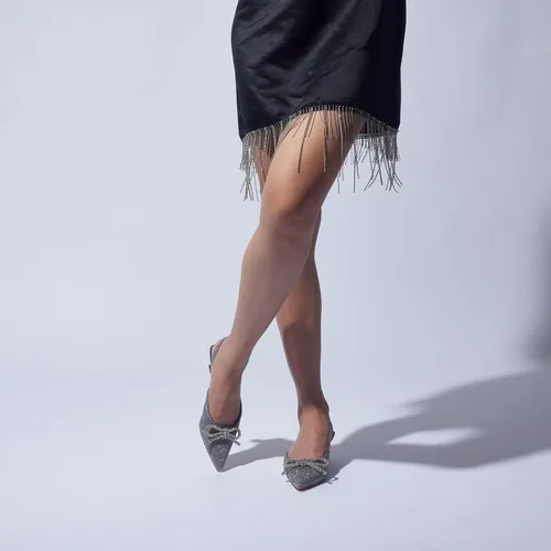 Vista 6 de GENSHUO Zapatos de tacón con lazo de diamantes de imitación para mujer, zapatos de vestir para novia y boda