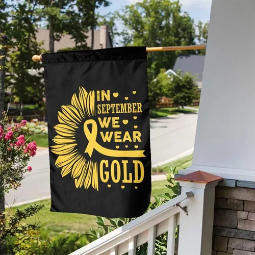 Vista 4 de Mes de concientización sobre el cáncer infantil en septiembre We Wear Gold Flag Banderas de jardín de doble cara, pancarta de bienvenida para boda