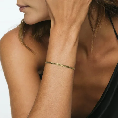 Vista 9 de Hey Harper Pulsera de oro para mujer a la moda, joyería impermeable delicada de 14 quilates para todos los días