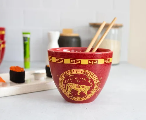 Vista 6 de Year Of The Tiger - Juego de vajilla de cerámica del zodiaco chino Incluye cuenco de fideos ramen de 16 onzas y palillos de madera Juego