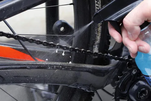 Vista 2 de Hardcore Chain & Gear Cleaner Pro Kit + botella de spray HD de 32 onzas, un color, 32 onzas