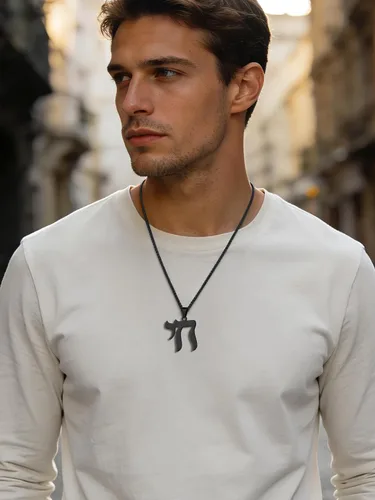 Vista 2 de FaithHeart Collar con colgante de estrella de David para hombres y mujeres, collar con colgante de estrella judía en acero inoxidable, amuleto