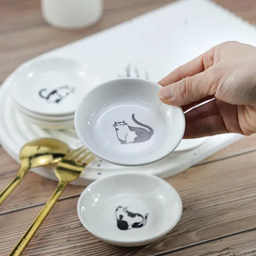 Vista 4 de Lindos platos de cerámica para salsas de gato de caballero, divertidos platos de condimentos para gatos de caricatura, cuencos de sushi y soja
