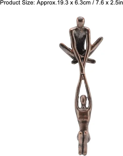 Vista 2 de Yosoo Adorno de escultura de amante, figura de baile de mujer levantando pareja y hombre, estatua de arte abstracto, un gran recién casado, parejas