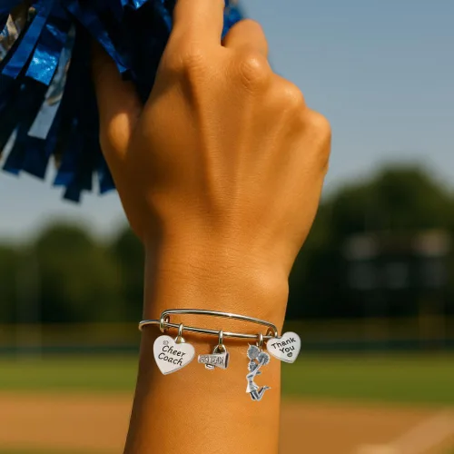 Vista 6 de Infinity Collection - Pulsera de animación - Pulsera ajustable con dijes - Joyería de alegría - Regalo para animadoras y entrenadores de animadoras