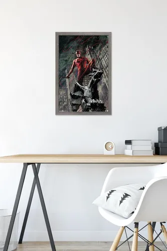 Vista 6 de Marvel Comics DaredeVil - Póster de pared de Hell's Kitchen DeVil, 22.4 pulgadas de largo x 14.7 pulgadas de ancho, versión enmarcada de madera