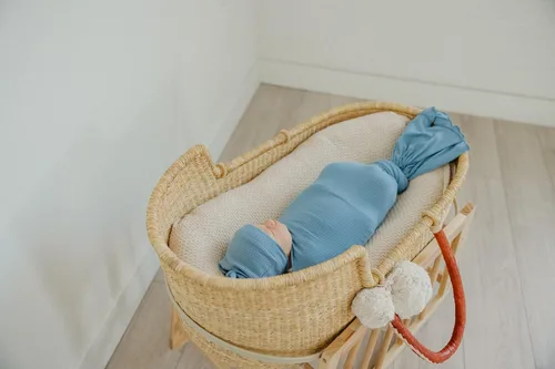 Vista 4 de Copper Pearl Manta para envolver al bebé, manta de punto de primera calidad, manta grande suave y elástica para bebé niño y niña, mantas para recién
