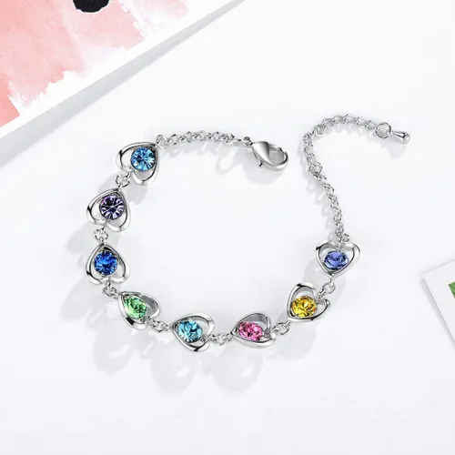 Vista 3 de Pulsera de eslabones de corazón empaquetada en caja de regalo - Regalos de San Valentín para niñas y niños. Regalos para el amor, la amistad, Metal