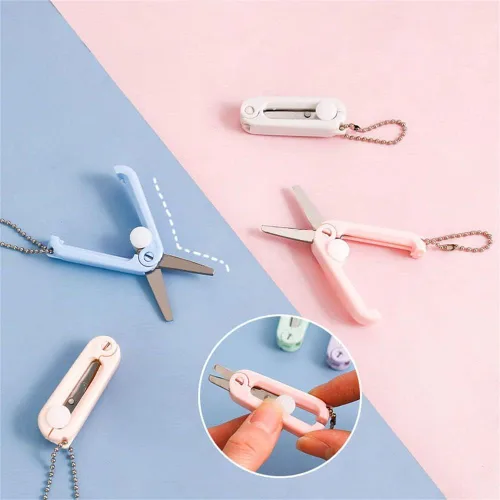 Vista 4 de Mini tijeras con llavero Tijeras plegables portátiles para cortar, álbumes de recortes, manualidades, costura, proyectos de bricolaje (transparente)
