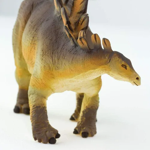 Vista 4 de Safari Ltd. Stegosaurus - Figura icónica modelo de dinosaurio de 8.5 pulgadas, juguete divertido y educativo para niños, niñas y niños a partir de 3