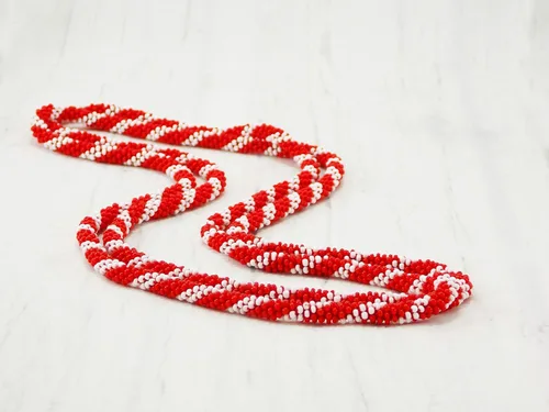 Vista 3 de HANDMADE 3 strand bohemian wrap necklace Extra long Original beaded lariat red white accessories