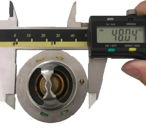 Vista 7 de Termostato YIHETOP 145206230 compatible con Perkins 404C-22 404D-22 403D-17 Motor 403D-15, compatible con Caterpillar C2.2 3024 Shibaura