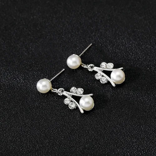 Vista 7 de Roe Dolph Juego de joyas de dama de honor de plata con diamantes de imitación para mujer, collar de gargantilla de cristal de perlas brillantes