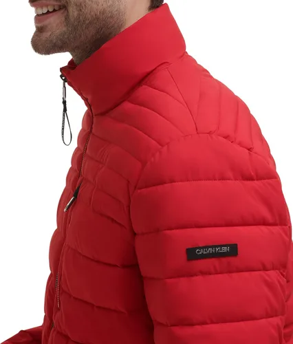 Vista 2 de Calvin Klein Chaqueta ligera acolchada resistente al agua para hombre