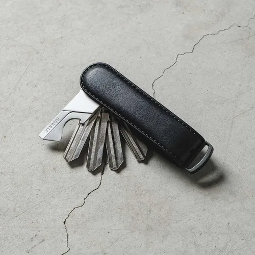 Vista 4 de Jibbon Organizador de llaves de cuero italiano de alta calidad, elegante llavero con acero inoxidable 316 de grado marino, llavero compacto EDC