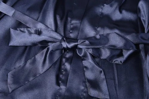 Vista 15 de Bata de boda para mujer, para novia, dama de honor, corta, de satén, kimono, batas de seda para prepararse, fiesta nupcial