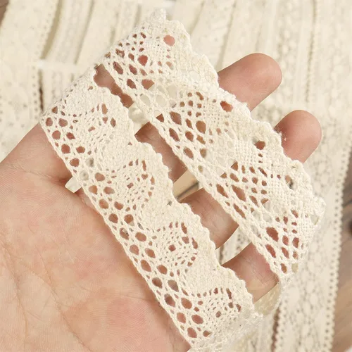 Vista 2 de Cinta de encaje vintage, cinta de encaje de ganchillo de algodón para manualidades de costura, aproximadamente 30 yardas (beige)
