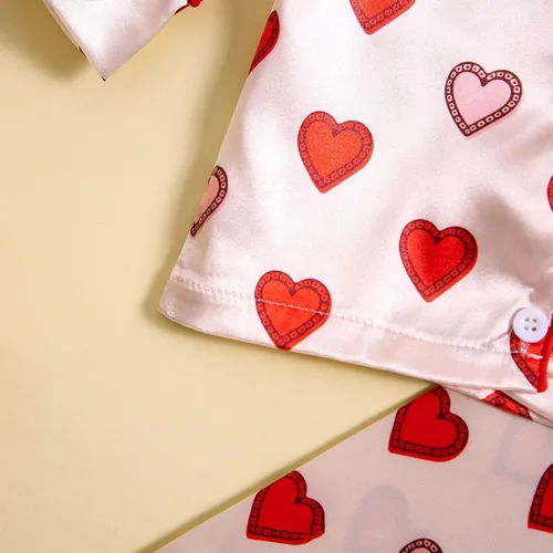 Vista 7 de TBUIALL Traje de satén de manga larga con solapa y estampado de corazón elástico para niñas pequeñas