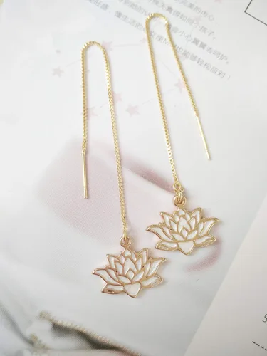 Vista 2 de Elegantes aretes colgantes con diseño de flor de loto para mujeres y niñas