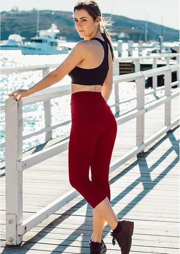 Vista 5 de NEW YOUNG Paquete de 3 leggings capri para mujer con bolsillos, cintura alta, control de abdomen, pantalones de entrenamiento para gimnasio, yoga