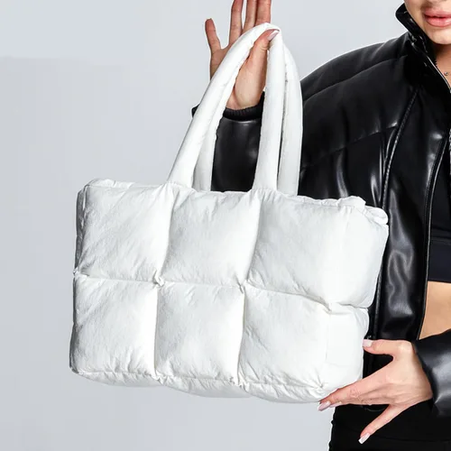 Vista 2 de YUHOCB Bolsa grande acolchada para mujer, bolsa de mano acolchada, suave y acolchada, bolsa de hombro ligera de lujo