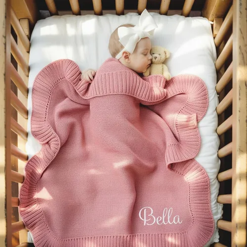 Vista 2 de Nonnie Manta Personalizada para Bebé con Nombre - Manta Bordada y Ruffle Personalizada para Recién Nacido, 30x40 pulgadas, Regalo Personalizado