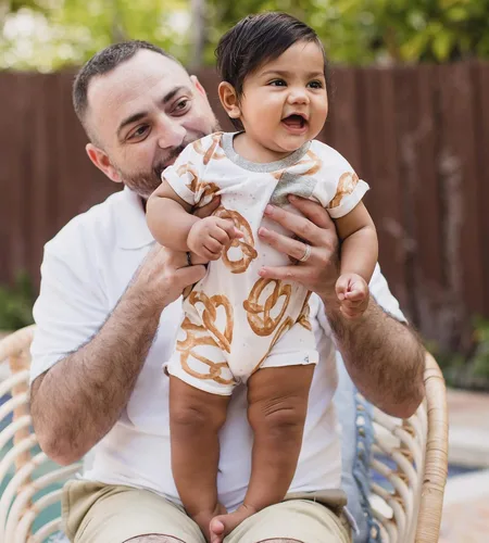 Vista 3 de Burt's Bees Baby Mameluco para bebé, 100% algodón orgánico de una pieza, Tan Salado
