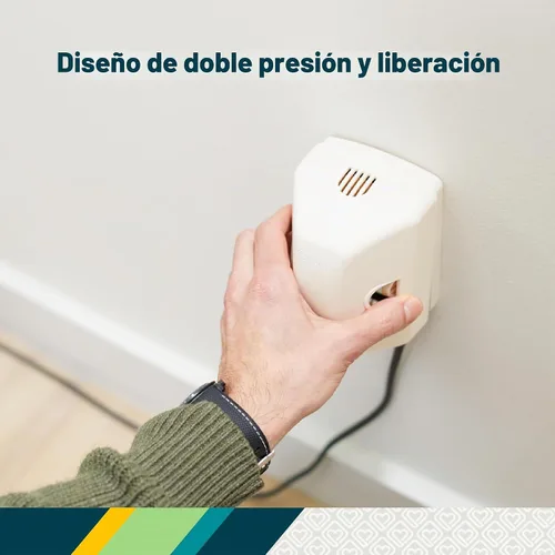 Vista 4 de Cobertura de tomacorriente Safety 1st con acortador de cable para protección contra bebés
