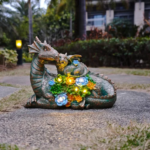 Vista 14 de JOYBEE Estatuas de Jardín Gnomos con Linterna Solar Decoración Exterior - Gnomos Figuras Solares Luces Decoraciones para Patio Jardín Césped