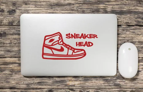 Vista 7 de Calcomanía de pared de vinilo con silueta de tenis – Decoración personalizable para el hogar o la pared de zapatos – Decoración de pared