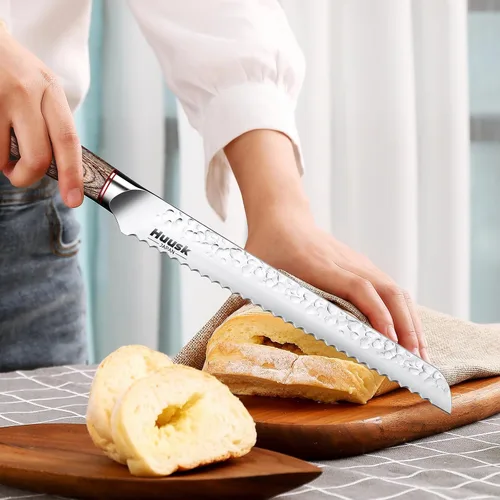 Vista 4 de Huusk Cuchillo de pan de 10 pulgadas Japón profesional de acero de alto carbono forjado a mano, cuchillos dentados ultra afilados de borde ondulado