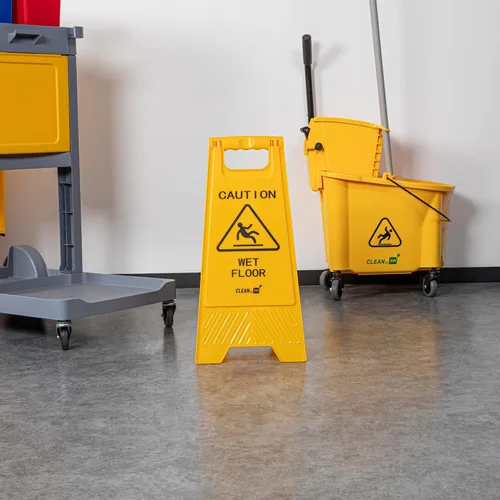 Vista 8 de Restaurantware RW Clean 11.8 x 2 x 24.4 pulgadas, 1 letrero de precaución de doble cara, mango integrado, plegable, de plástico, amarillo, para uso