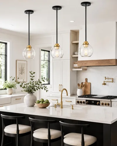 Vista 4 de Luces Colgantes para Isla de Cocina, 7" Luminarias Colgantes Negras y Doradas con Pantalla de Globo de Vidrio Transparente, Iluminación Moderna