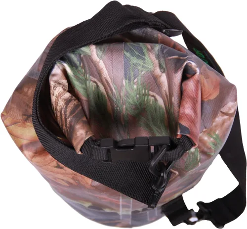 Vista 2 de Bolsas secas impermeables Rockagator 100% bolsa seca a prueba de agua con correa de hombro desmontable Puede sumergirse en agua y mantendrá su Camo