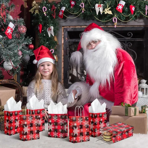 Vista 7 de Paquete de 32 bolsas de regalo de fiesta de copo de nieve de Navidad, bolsas de regalo a cuadros rojos y negros con tejido blanco, bolsa de papel